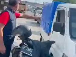 Detik-detik Kapolsek Cileungsi Menangkap Pengoplos LPG Setelah Berpura-pura Menjadi Kurir